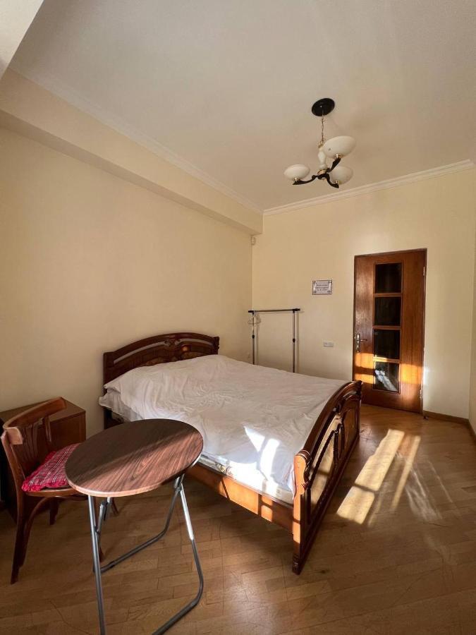 Arevahostel&Apartment Jerevan Eksteriør bilde